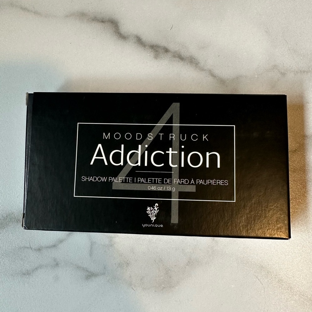 Younique Moodstruck Addiction 4 eye shadow palette